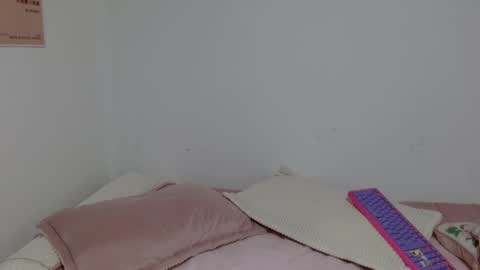 Snapshot of gabyyxoxo chatting on 01-09-25, 05:44 gabyyxoxo online show from 01-09-25, 05:44