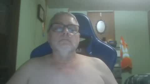 gadude45 online show from 10-24-25, 03:03