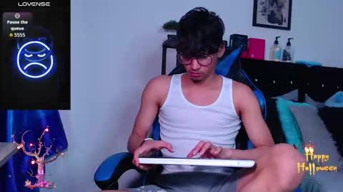 gael_jones online show from 10-15-25, 04:12