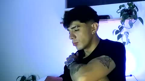 Snapshot of gaelgarcia07 chatting on 02-24-26, 05:38 Gael Garca online show from 02-24-26, 05:38