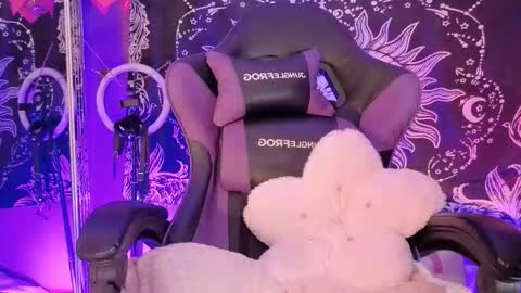 Gaia online show from 02-17-26, 12:45