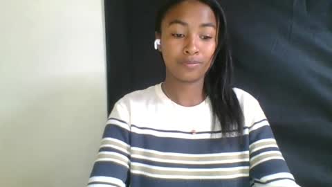 Snapshot of gailah chatting on 07-28-26, 08:01 gailah online show from 07-28-26, 08:01