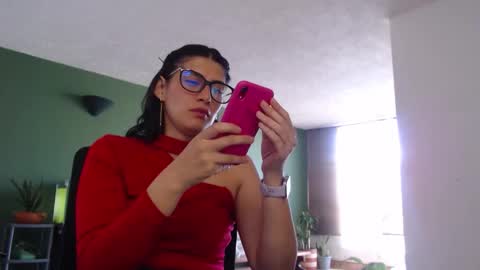 Snapshot of gaitan4 chatting on 09-10-25, 07:58 gaitan4 online show from 09-10-25, 07:58