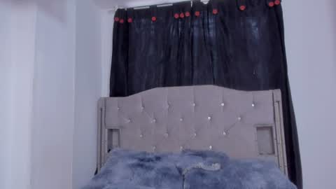 game with lesbians  online show from 06-26-26, 01:48