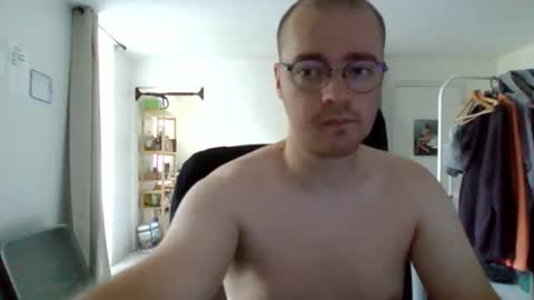 Snapshot of gaminexb24 chatting on 08-03-26, 06:23 FrenchBoyxb24 online show from 08-03-26, 06:23