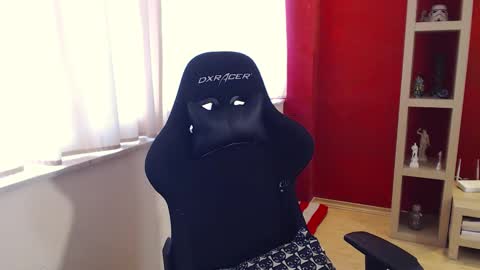 Snapshot of gangstalover8 chatting on 12-18-24, 10:19 GangstaLover online show from 12-18-24, 10:19