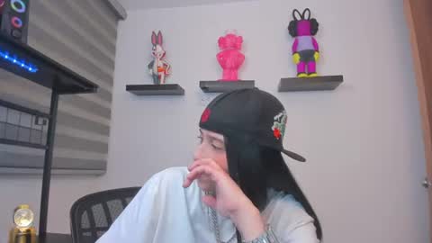 Snapshot of gangster_girl chatting on 08-02-26, 05:28 GANG online show from 08-02-26, 05:28
