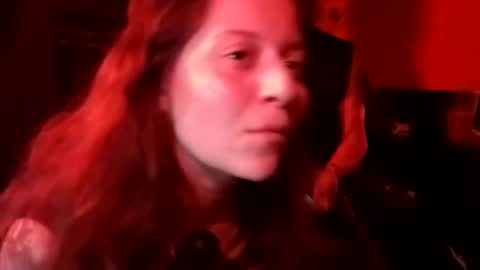 Snapshot of gapegasp chatting on 09-29-25, 01:05 gapegasp online show from 09-29-25, 01:05