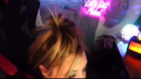 Snapshot of garagesex22 chatting on 12-21-24, 10:17 Jenna  - be back MONDAY night.  online show from 12-21-24, 10:17