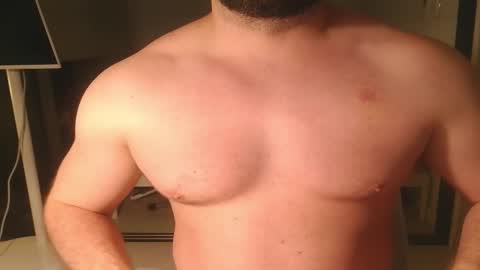 Snapshot of gargiullo123 chatting on 09-25-25, 11:14 HORNY med student online show from 09-25-25, 11:14