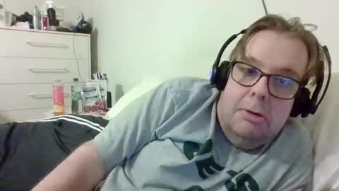 Gary online show from 10-28-25, 03:32