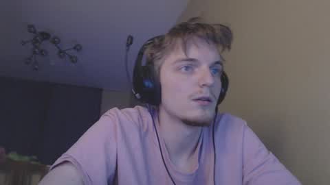 Snapshot of gasturfahe chatting on 01-10-25, 10:15 gasturfahe online show from 01-10-25, 10:15