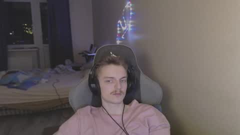 Snapshot of gasturfahe chatting on 03-06-25, 08:16 gasturfahe online show from 03-06-25, 08:16