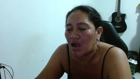 Snapshot of gatika_sexy chatting on 05-01-26, 05:12 katia online show from 05-01-26, 05:12
