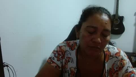 Snapshot of gatika_sexy chatting on 05-12-26, 05:04 katia online show from 05-12-26, 05:04