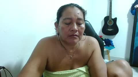 Snapshot of gatika_sexy chatting on 05-29-26, 02:20 katia online show from 05-29-26, 02:20
