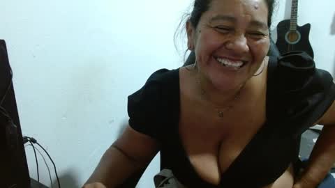 Snapshot of gatika_sexy chatting on 06-03-26, 03:31 katia online show from 06-03-26, 03:31