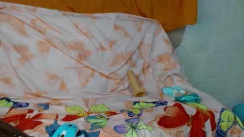 Snapshot of gatita_1997 chatting on 10-03-25, 04:53 estrella online show from 10-03-25, 04:53