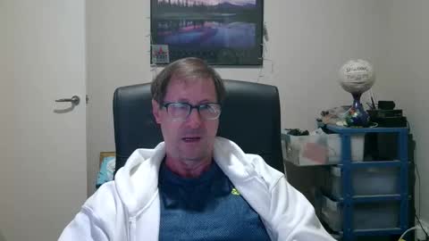 Snapshot of gatsby2025 chatting on 10-25-25, 09:39 gatsby2025 online show from 10-25-25, 09:39