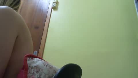 Monique online show from 01-02-25, 01:49