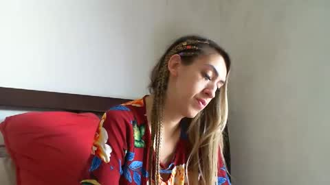 Monique online show from 01-22-25, 05:38