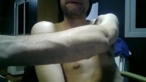 gauchors21 online show from 11-15-25, 03:04