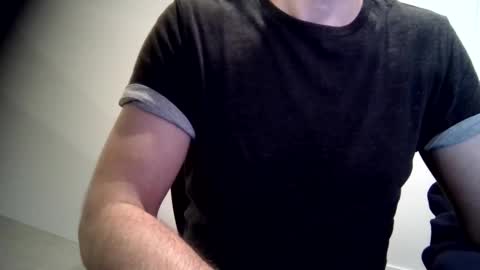 Snapshot of gay499918 chatting on 05-29-26, 11:19 HotExecGay online show from 05-29-26, 11:19