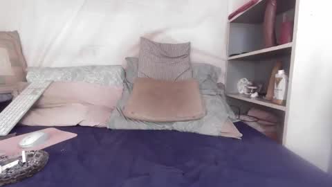 gayrobbin online show from 06-03-26, 07:41