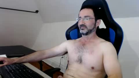 Snapshot of gbrlkndr chatting on 06-22-26, 03:53 gbrlkndr online show from 06-22-26, 03:53