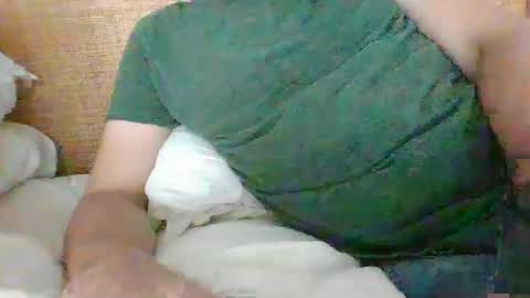 Snapshot of gccurious76 chatting on 01-11-25, 06:03 GCGuy online show from 01-11-25, 06:03