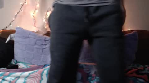 G online show from 11-23-25, 02:06