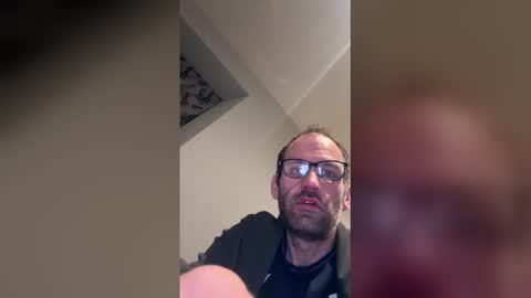 geedavy3 online show from 04-20-26, 02:58