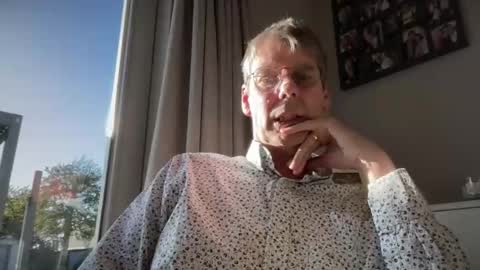 Snapshot of geertjem chatting on 10-24-25, 02:13 geertjem online show from 10-24-25, 02:13