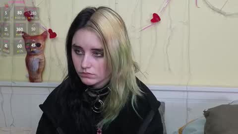 Snapshot of gemmafulwood chatting on 10-28-25, 07:27 Ilona online show from 10-28-25, 07:27