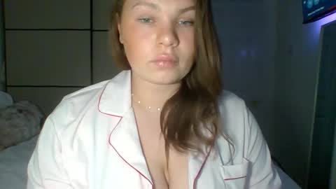 Snapshot of gemmarmalade chatting on 05-05-26, 06:49 GEMMARMALADE online show from 05-05-26, 06:49