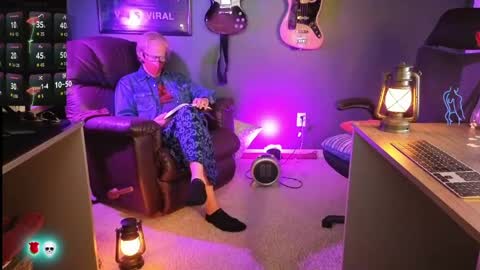 Snapshot of generalbliss chatting on 05-27-26, 03:47 generalbliss online show from 05-27-26, 03:47