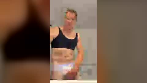 Snapshot of generationspoultry chatting on 07-08-26, 03:22 Dan online show from 07-08-26, 03:22