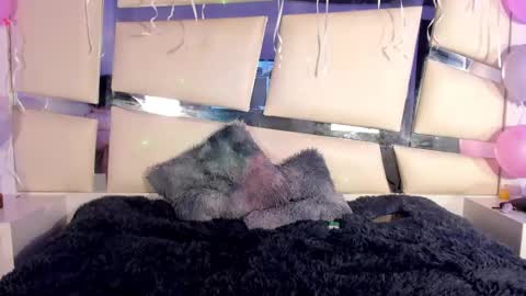 Snapshot of genesis_ask chatting on 11-11-25, 04:01 Genesis online show from 11-11-25, 04:01