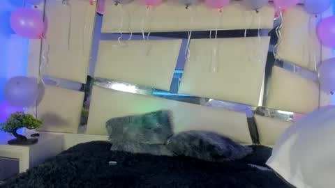 Snapshot of genesis_ask chatting on 11-12-25, 04:02 Genesis online show from 11-12-25, 04:02