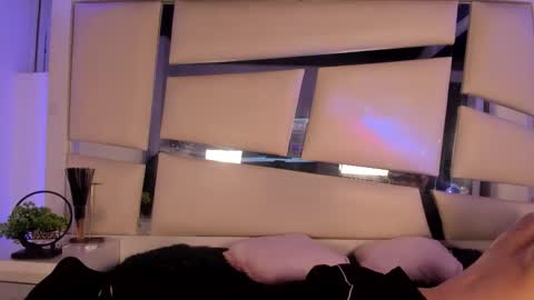 Snapshot of genesis_ask chatting on 11-29-25, 01:19 Genesis online show from 11-29-25, 01:19