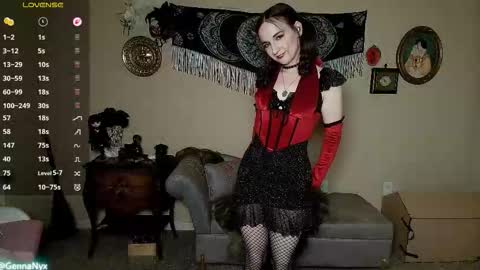 Snapshot of gennanyx chatting on 12-14-25, 04:18 Genna Nyx online show from 12-14-25, 04:18