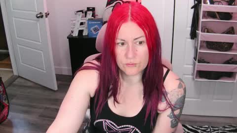 Genny Rock   and  online show from 05-17-26, 04:58