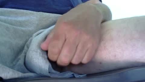 Snapshot of gent063 chatting on 09-16-25, 05:03 gent063 online show from 09-16-25, 05:03