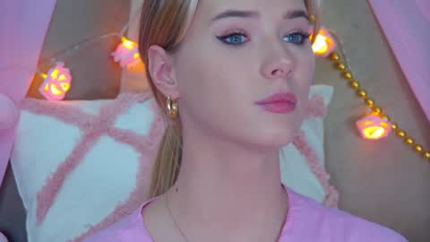 Snapshot of gentlerossi chatting on 01-18-25, 08:51 GentleRossi online show from 01-18-25, 08:51