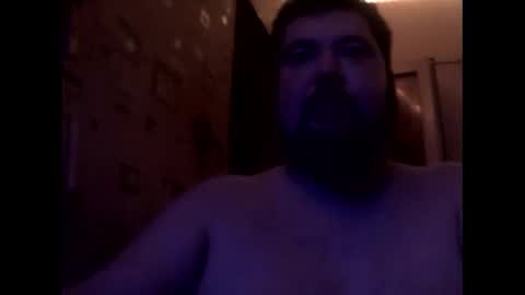 Snapshot of george84xxx chatting on 04-19-26, 10:01 GeOOXXX online show from 04-19-26, 10:01