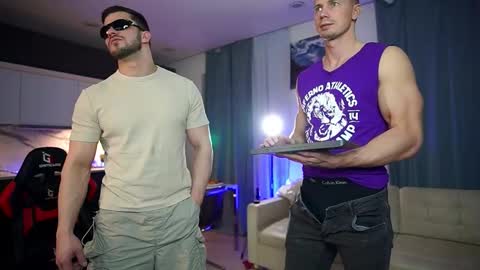 Snapshot of georgearmwrestler chatting on 11-04-25, 05:45 George my Fansly online show from 11-04-25, 05:45