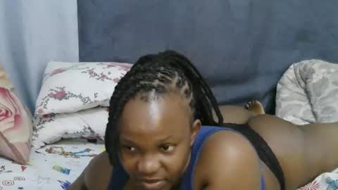 Snapshot of georgeous_kimberly chatting on 05-25-26, 12:22 georgeous_kimberly online show from 05-25-26, 12:22