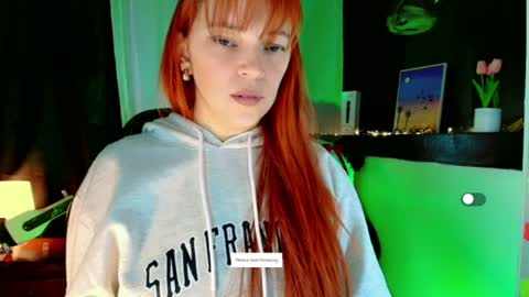 georgina_moschino online show from 07-19-26, 05:22