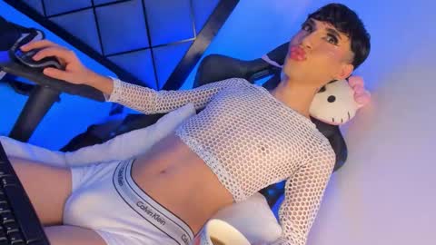 Georgina  online show from 12-19-25, 01:29