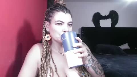 Georgina  online show from 11-30-25, 05:55